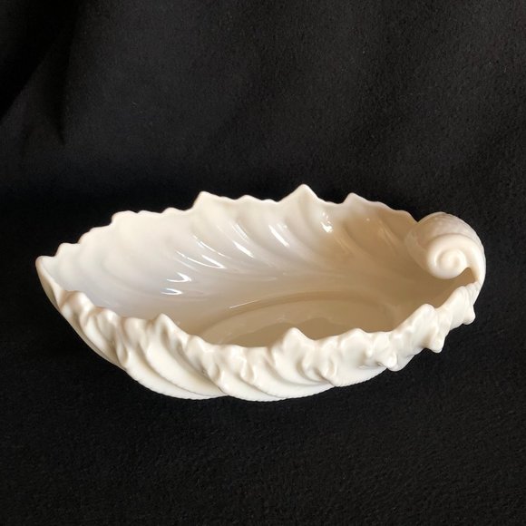 Lenox Shell China Bowl - Serving Dish / Center Piece / Candy Dish - Picture 5 of 5